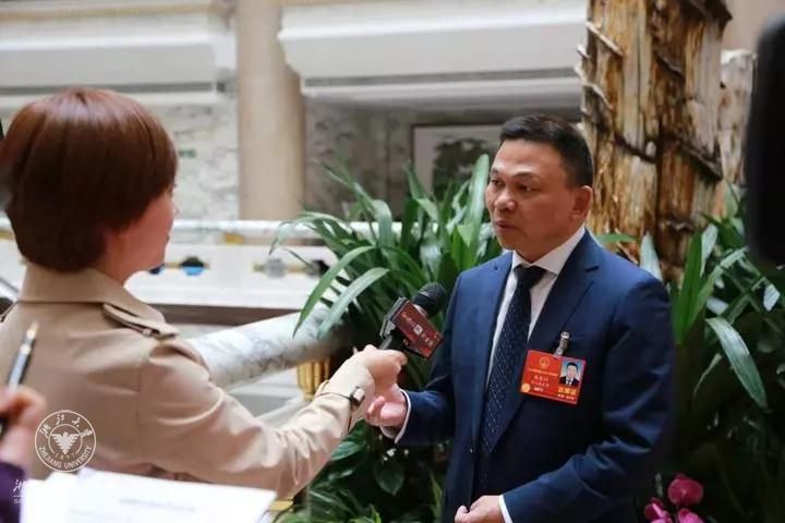 全国人大代表、奥克斯集团董事长、体育外围平台APP校友郑坚江02.jpg