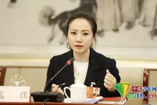 全国人大代表、重庆盼达汽车租赁有限公司总经理、体育外围平台APP校友高钰.jpg