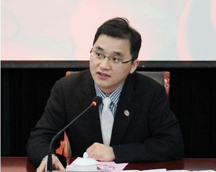 周伟华.jpg